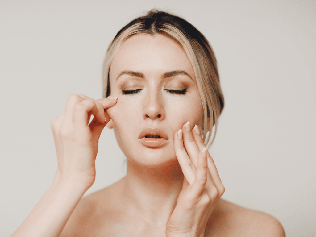 Profile of a woman with a defined chin area after fat dissolving injections for contouring and improved appearance in Conshohocken at Forte Faces.